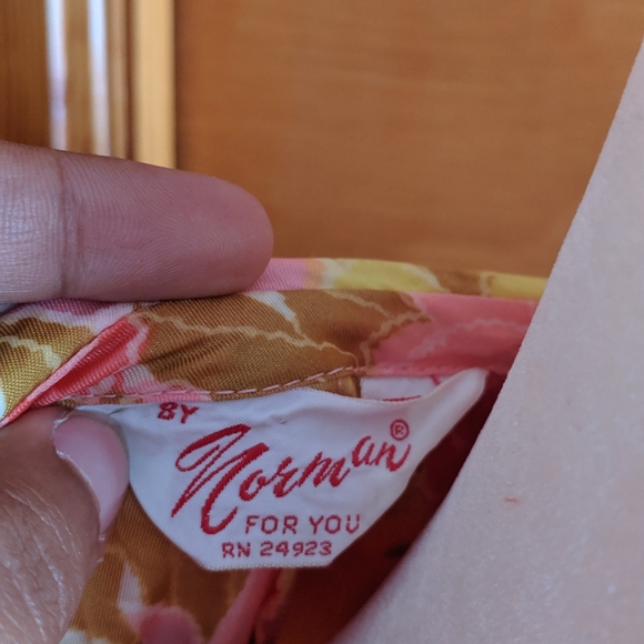 60s Floral Tulip Shirt Dress - Picture 6 of 10